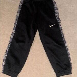 Nike Kids Black Jogger Pants